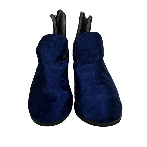 Ecote Blue Velvet Block Heel Back Zipper Ankle Boots Size 6 Women’s - Picture 1 of 8